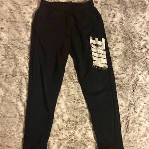 Boys Nike dri-fit sweatpants
